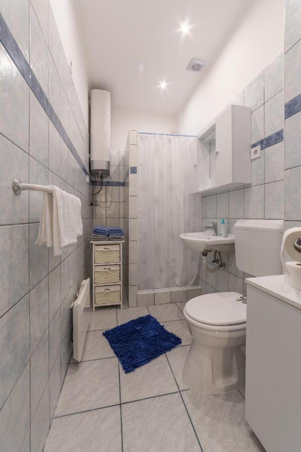 Lovely 1 Bedroom Flat With Central Location Budapest Ngoại thất bức ảnh